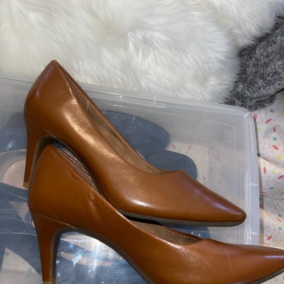 Aerosoles heel rest pump - Picture 3 of 4